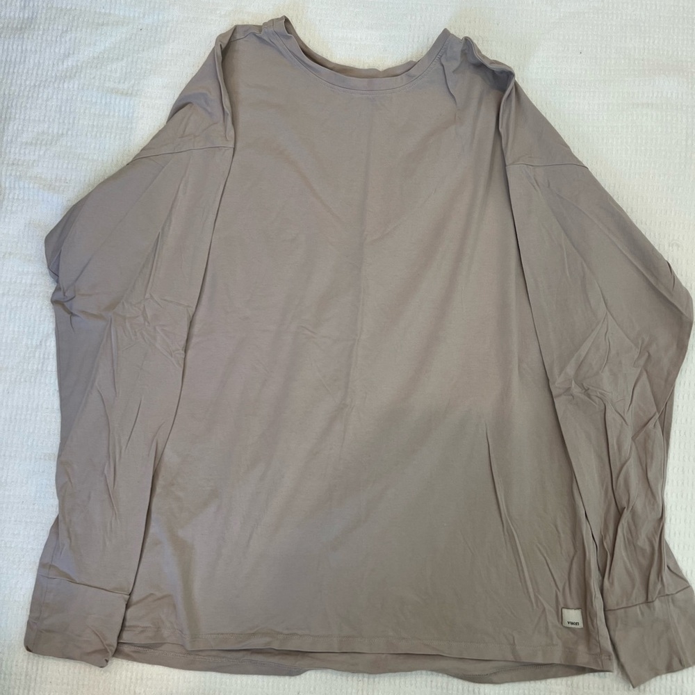 Vuori long sleeve feather tee